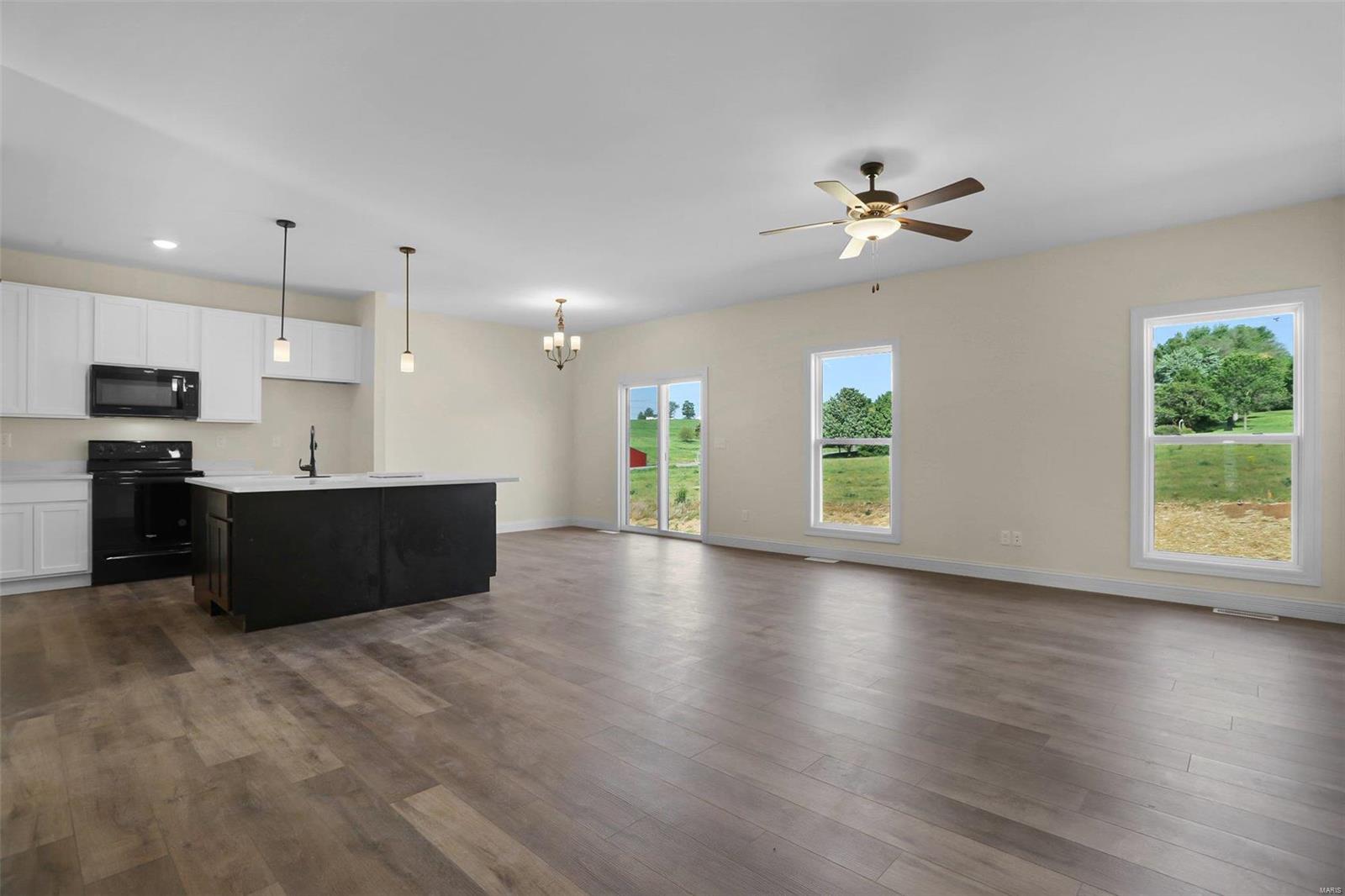 2302 Peyton's Place Unit: 63