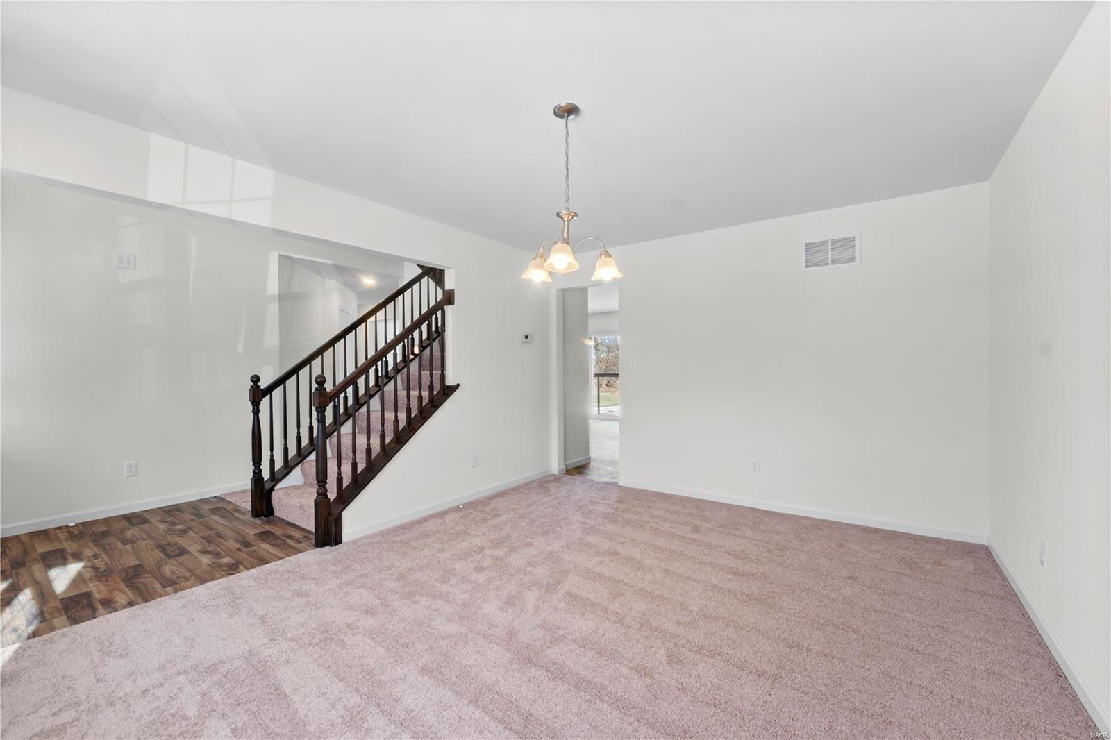 4271 Lions Chase Drive