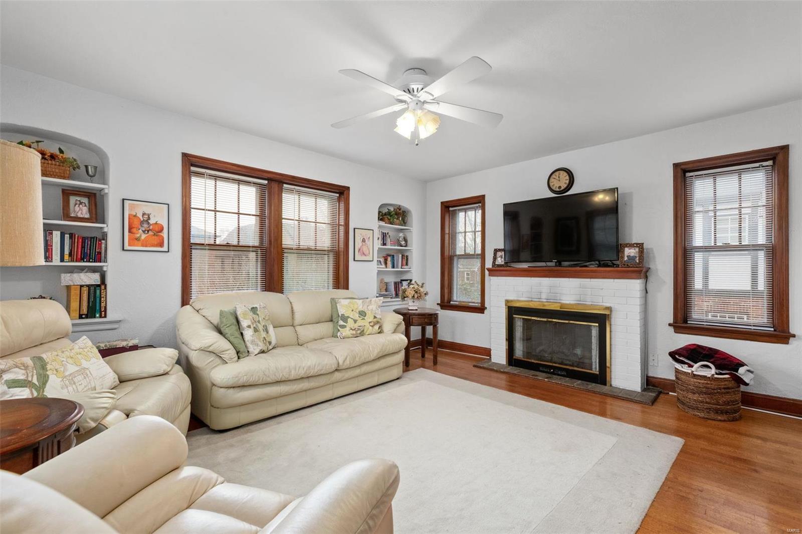 458 W Point Court
