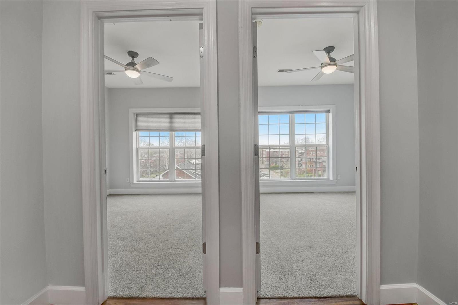 6404 Cates Avenue Unit: 4E
