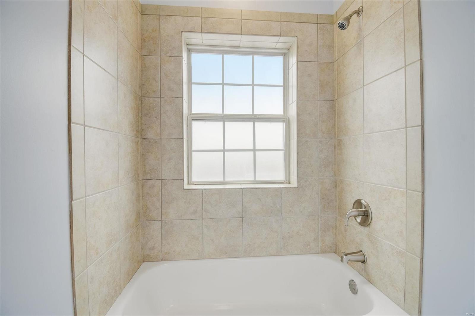 6404 Cates Avenue Unit: 4E