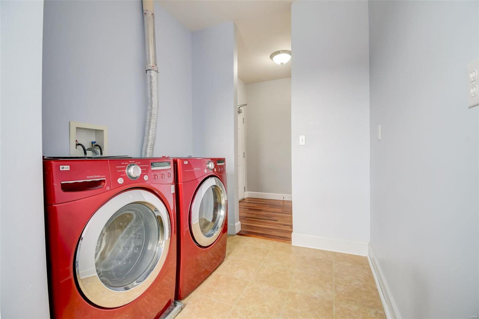 6404 Cates Avenue Unit: 4E