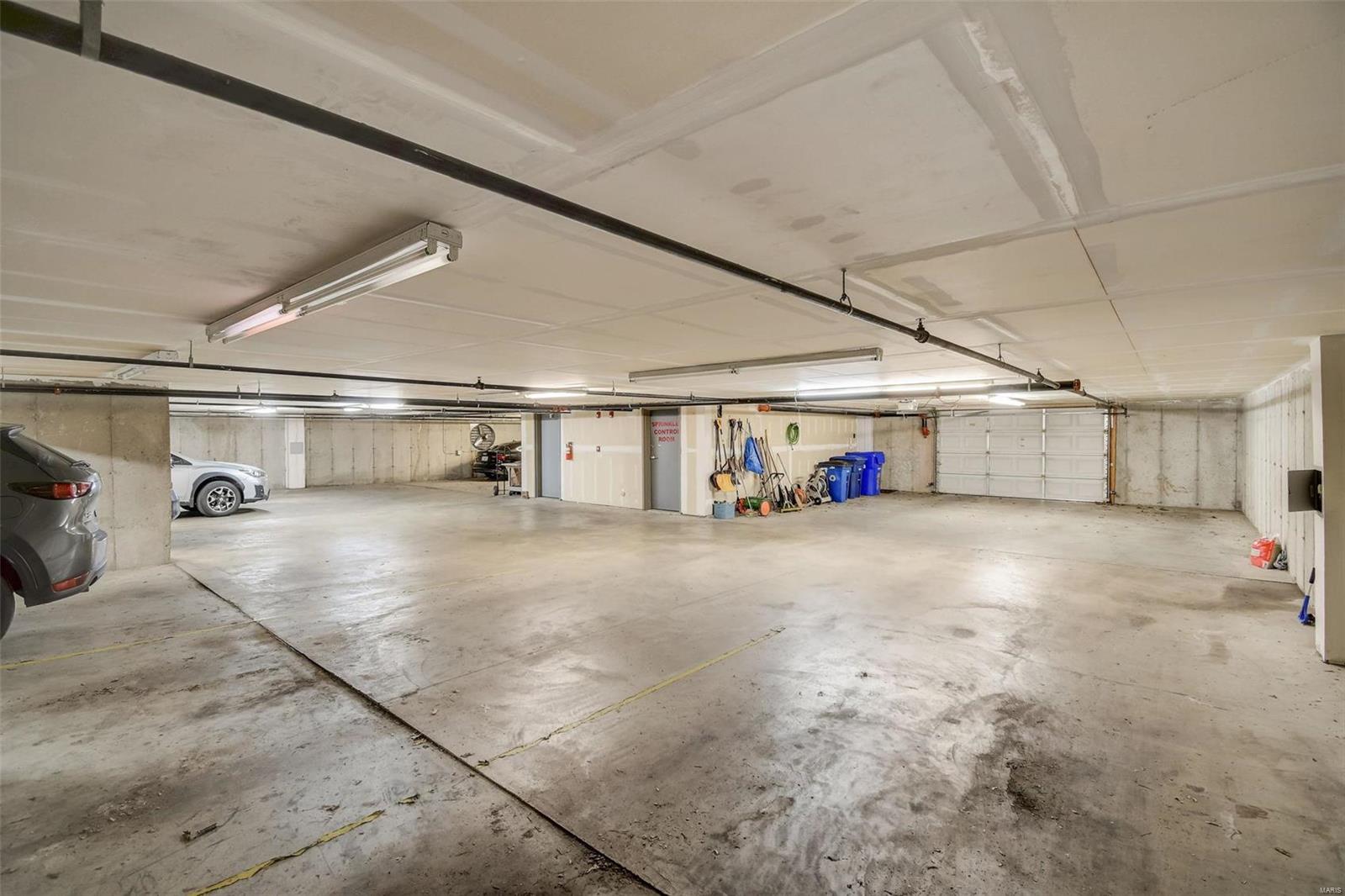 6404 Cates Avenue Unit: 4E