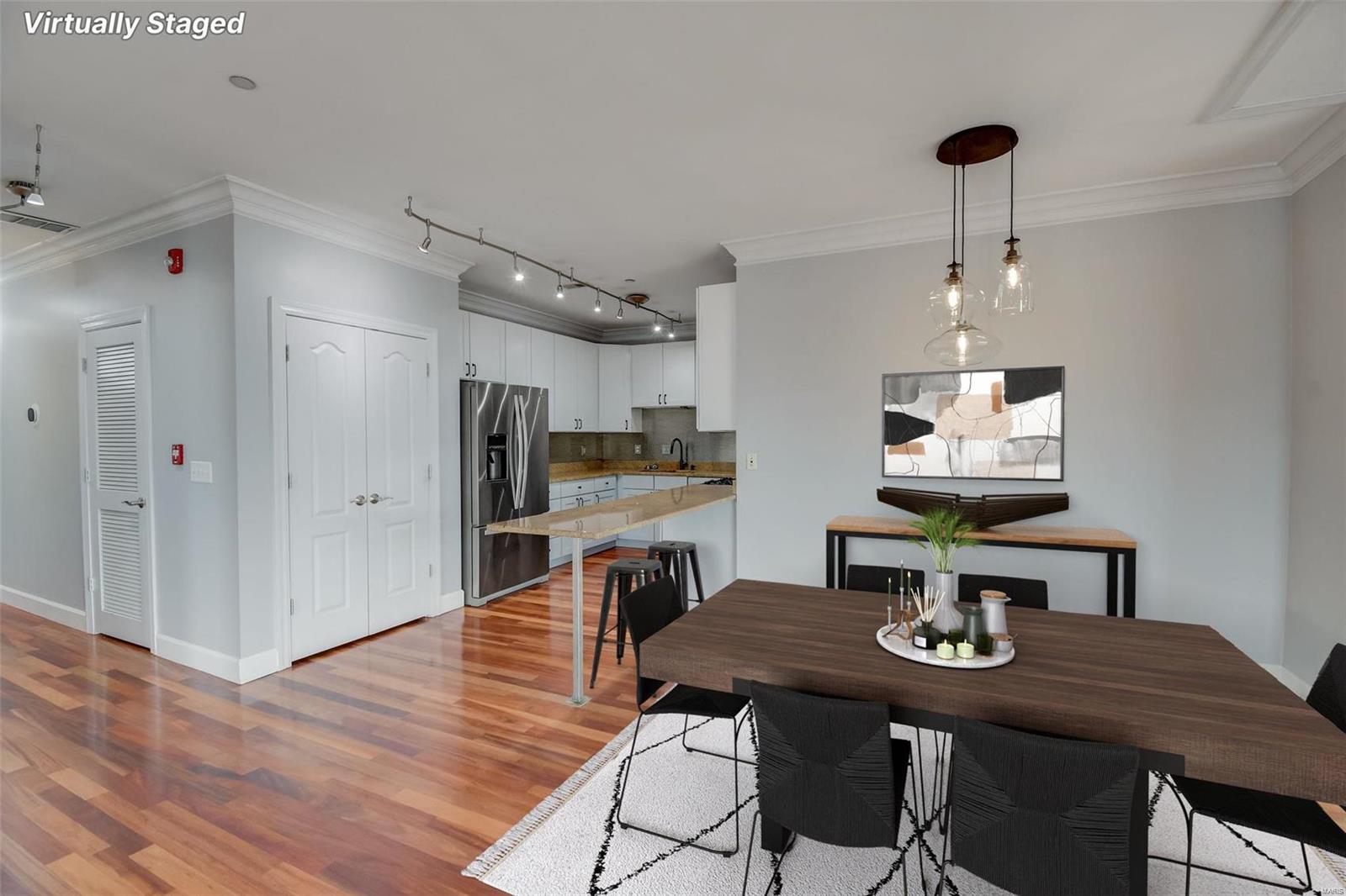 6404 Cates Avenue Unit: 4E