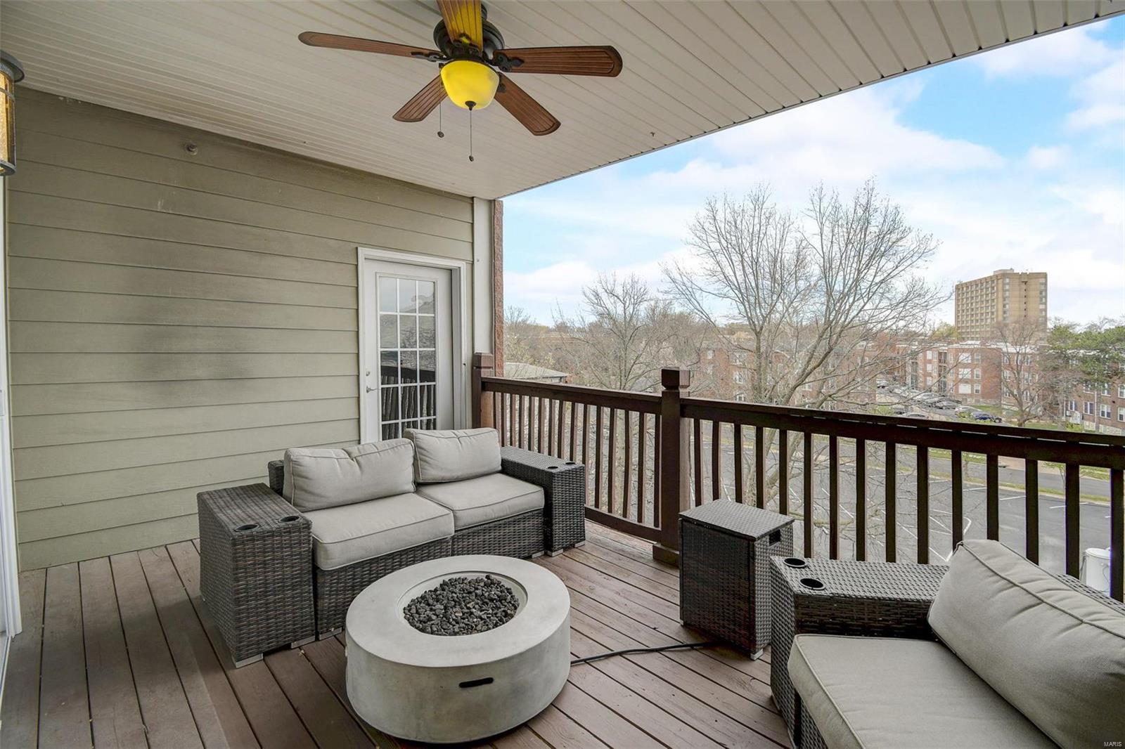 6404 Cates Avenue Unit: 4E