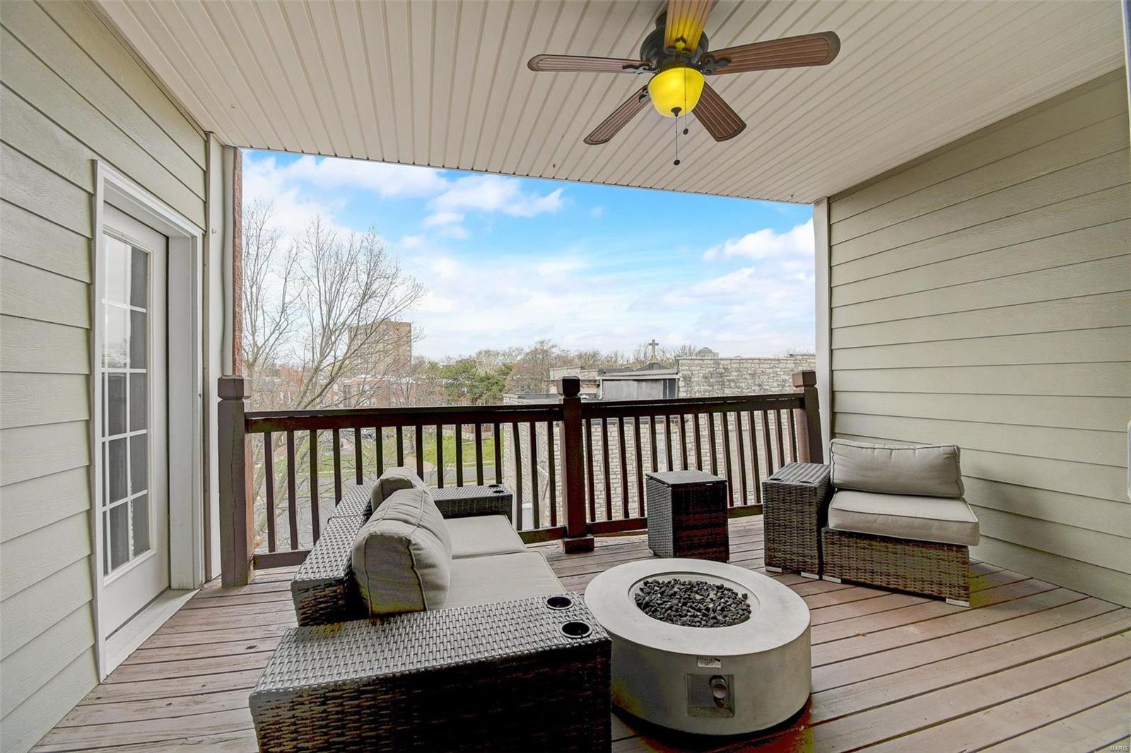 6404 Cates Avenue Unit: 4E