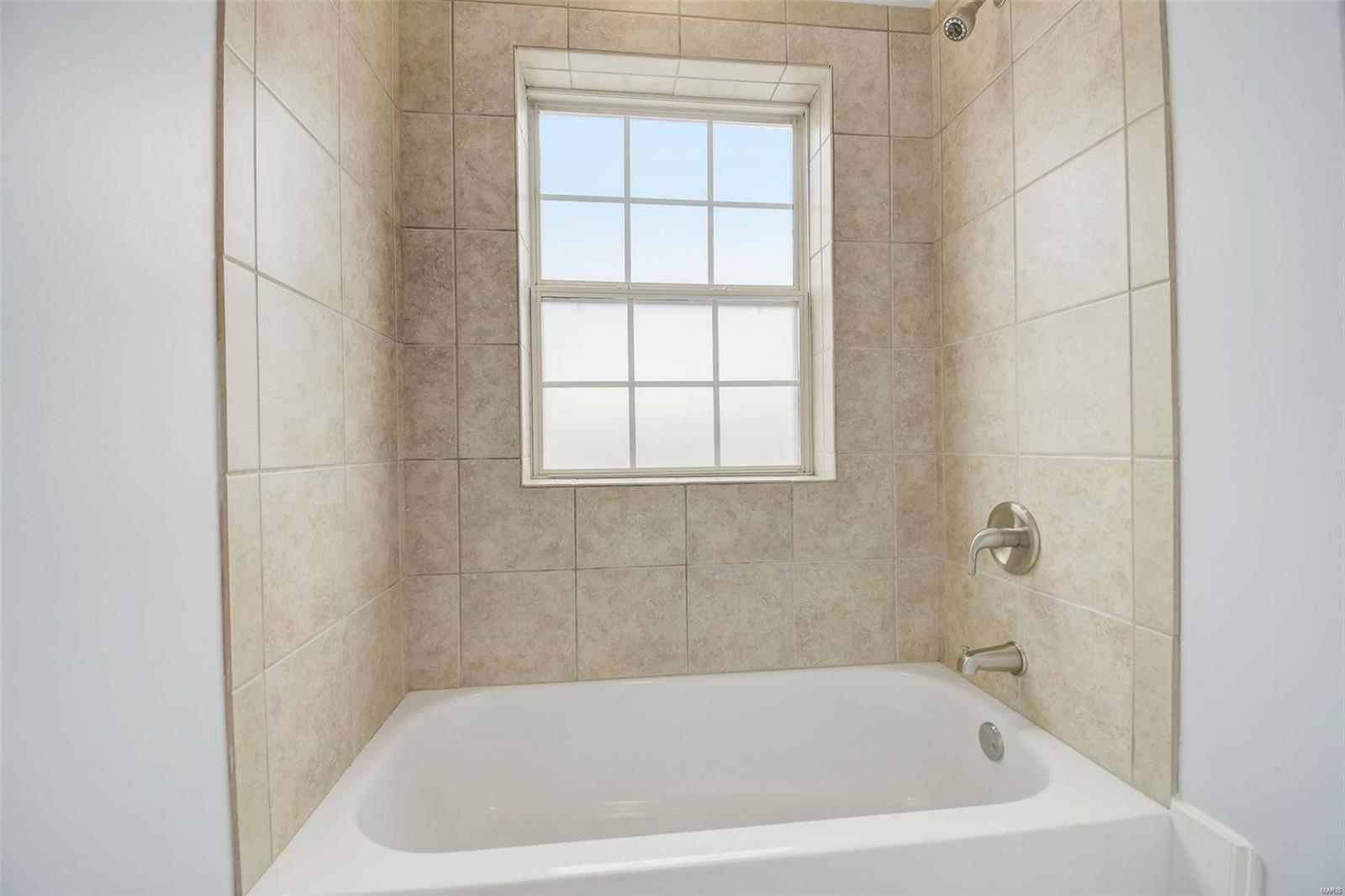 6404 Cates Avenue Unit: 4E