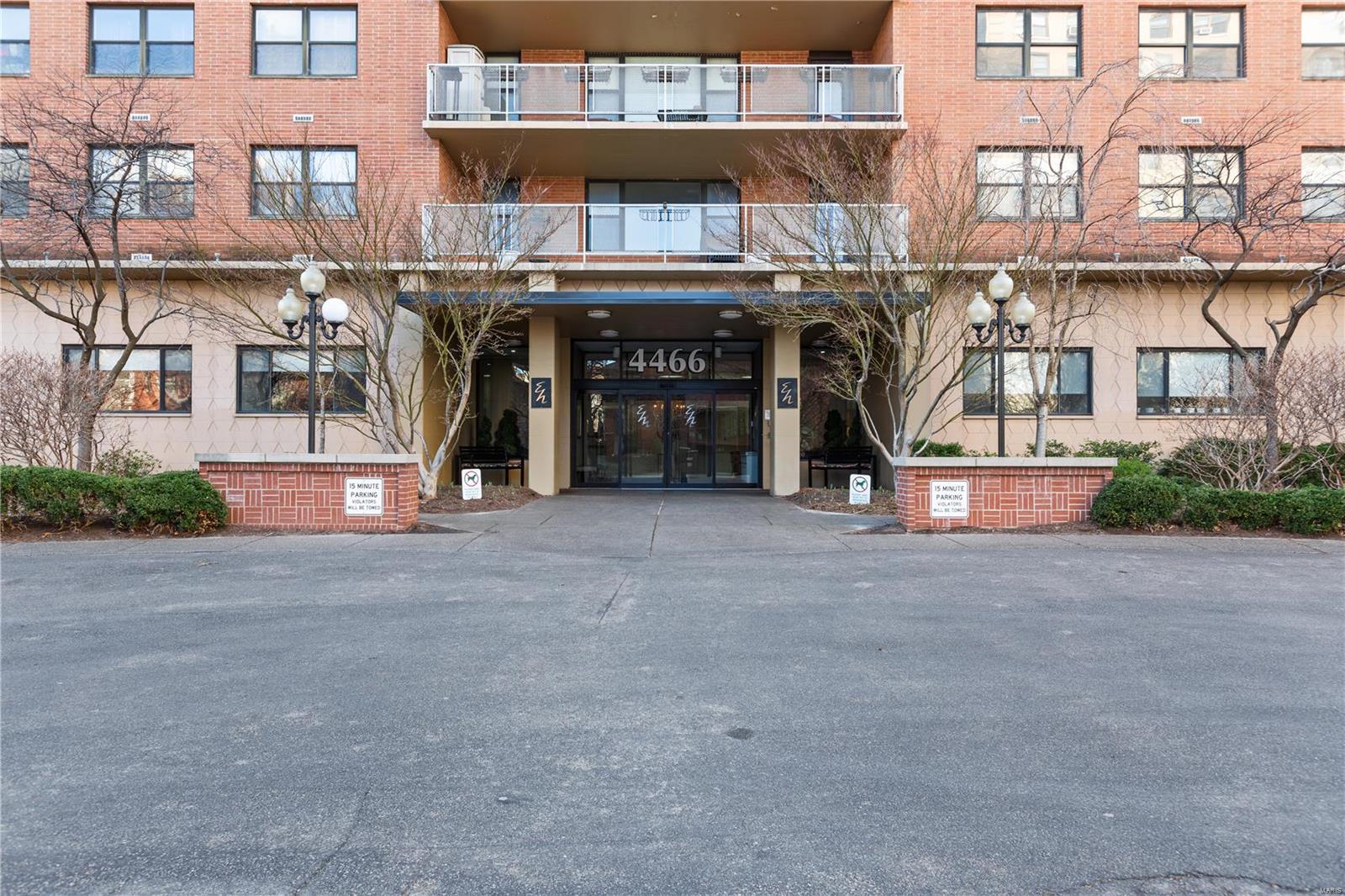 4466 West Pine Boulevard Unit: 15E