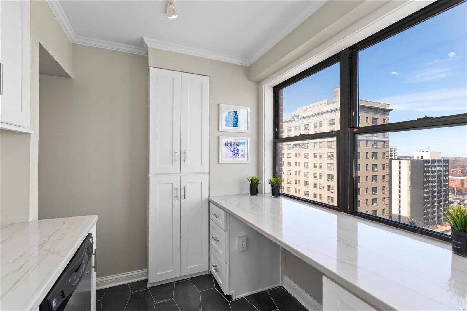 4466 West Pine Boulevard Unit: 15E