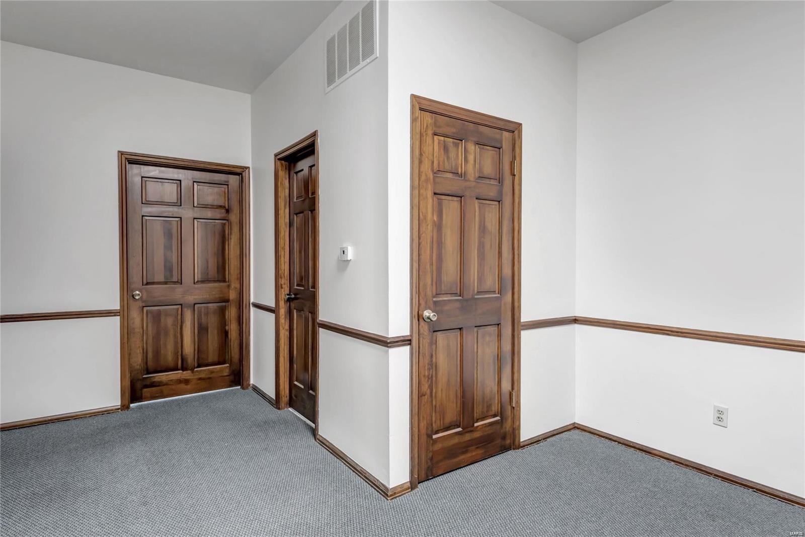209 Clarkson Executive Park