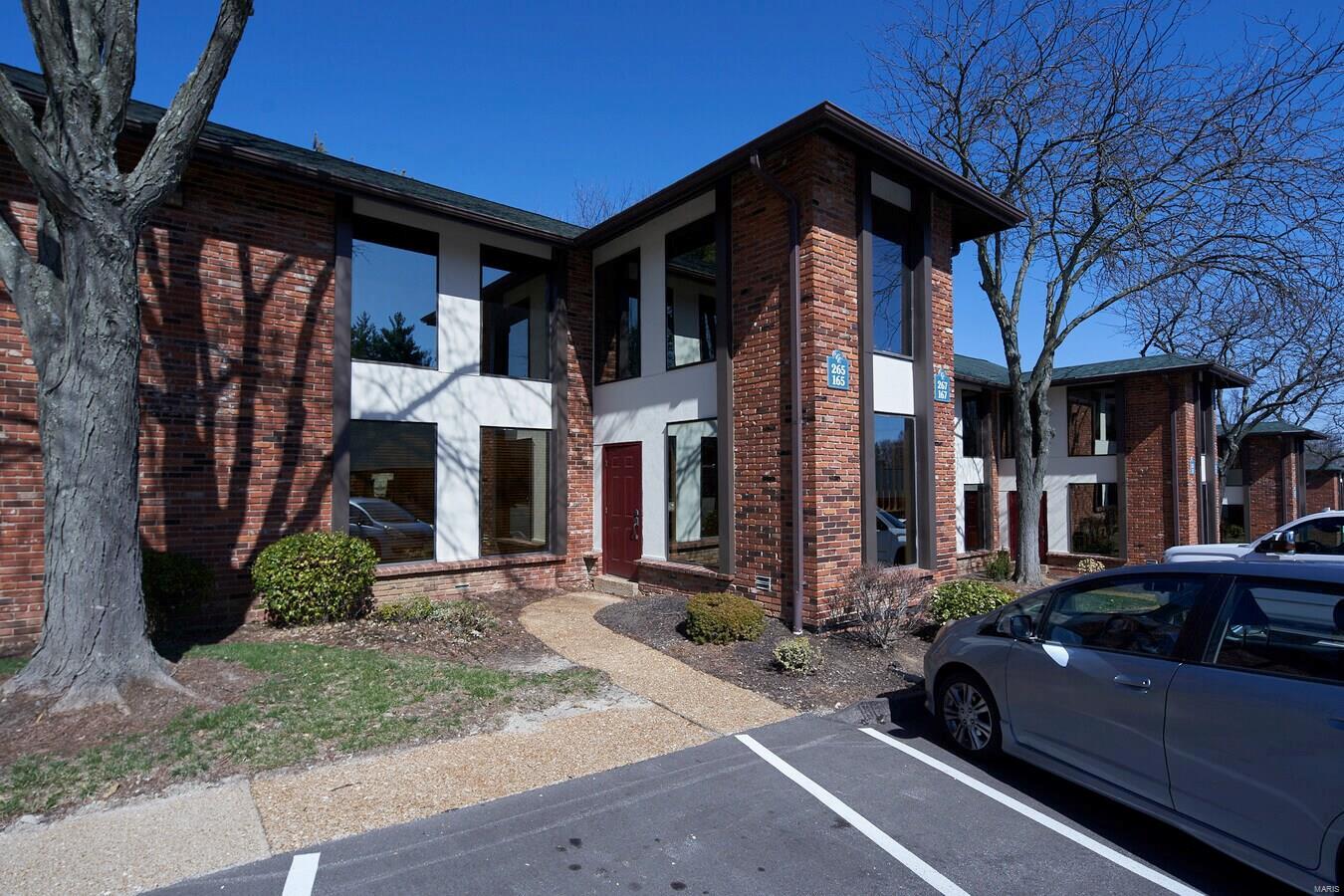209 Clarkson Executive Park