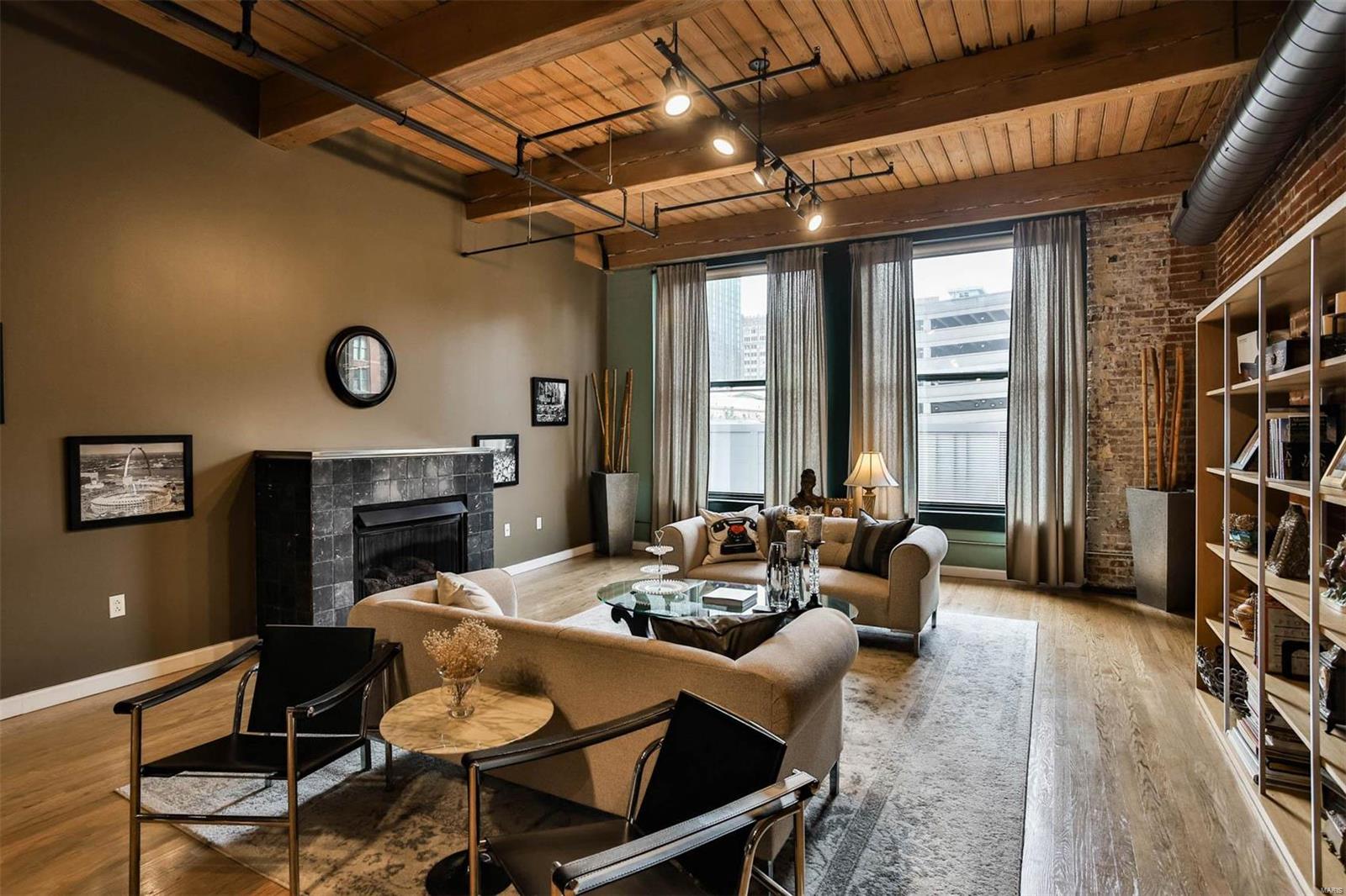 901 Washington Avenue Unit: 401