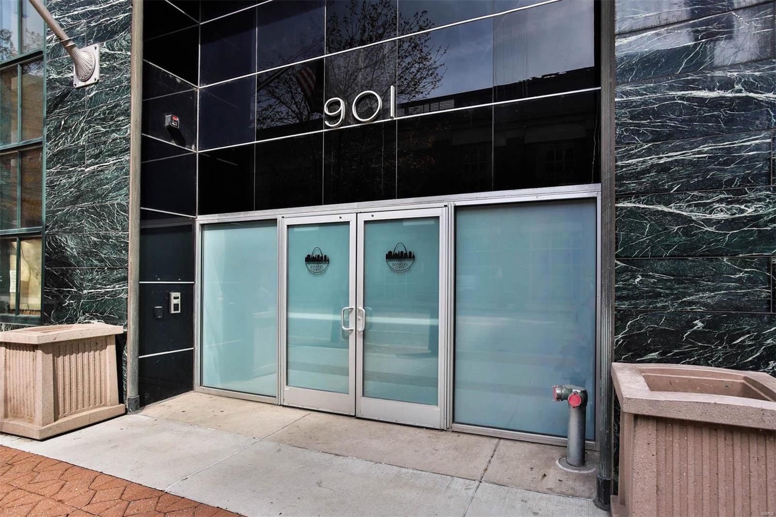901 Washington Avenue Unit: 401