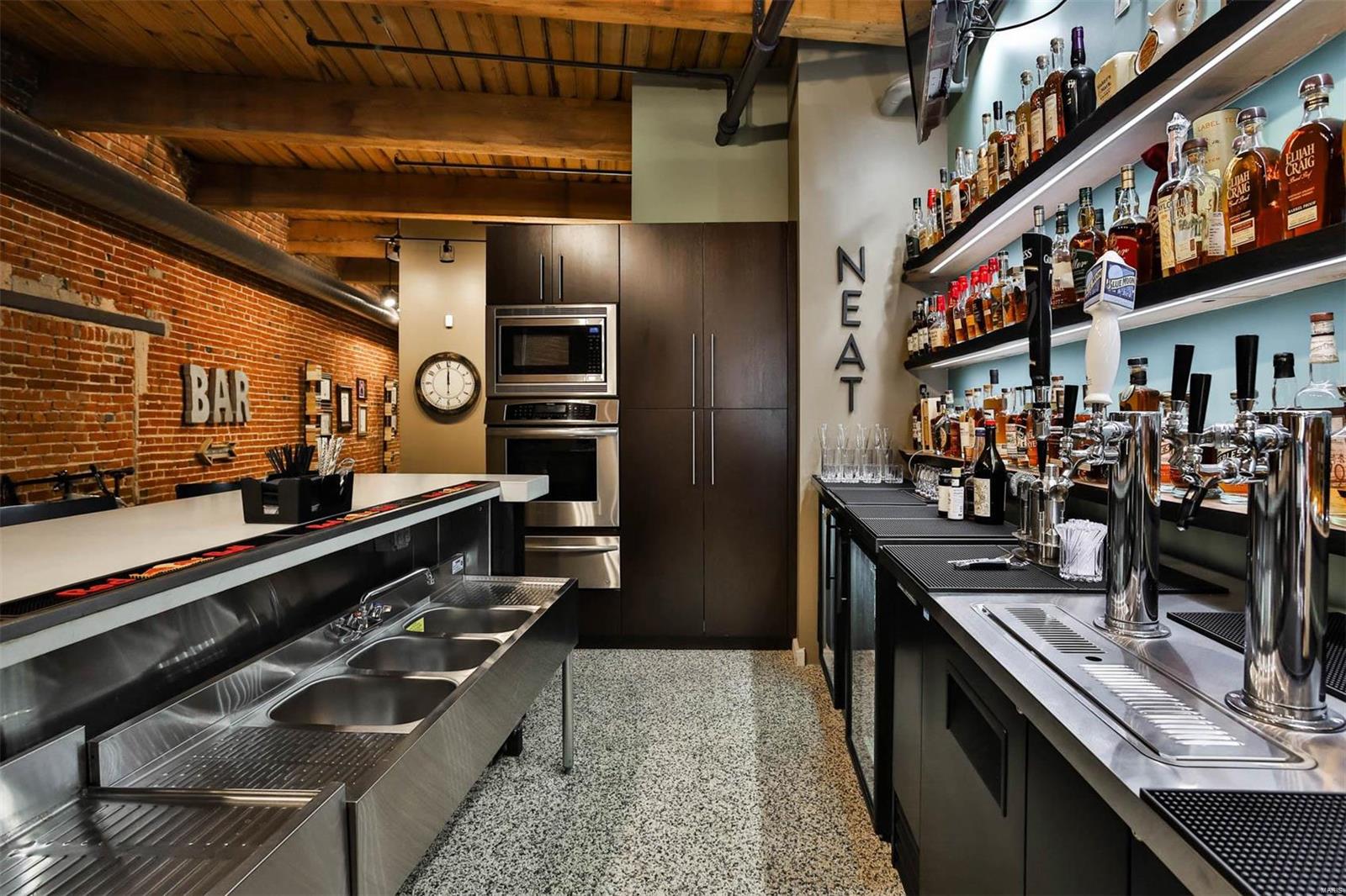 901 Washington Avenue Unit: 401