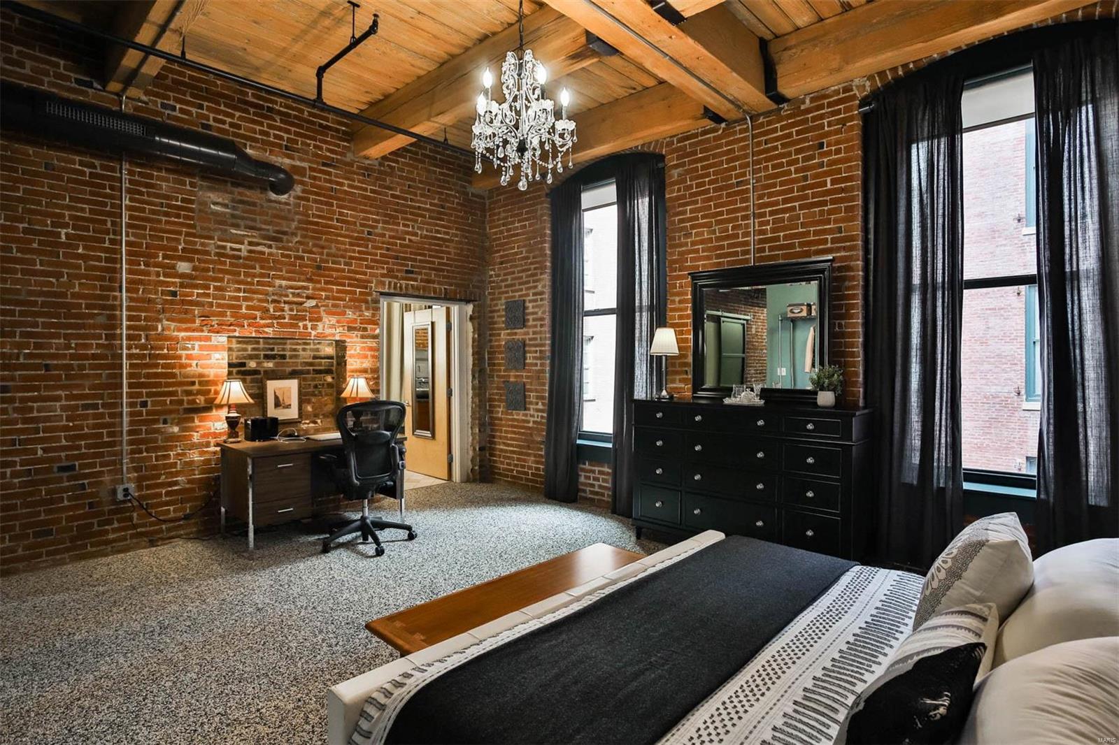 901 Washington Avenue Unit: 401