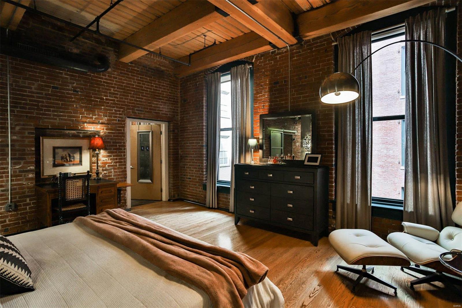 901 Washington Avenue Unit: 401