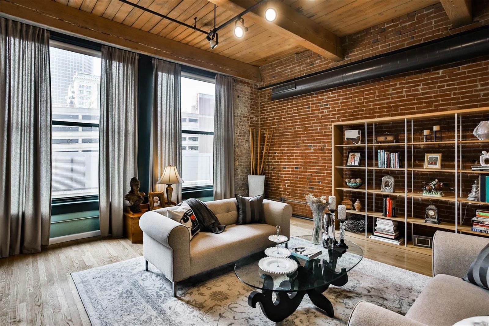 901 Washington Avenue Unit: 401