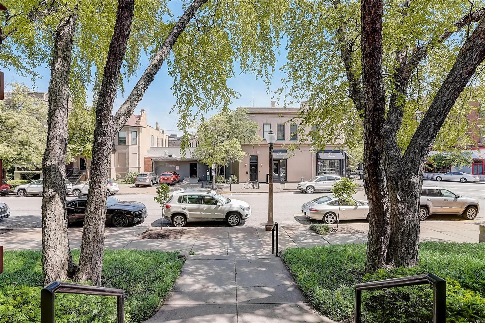 4908 McPherson Avenue Unit: 4