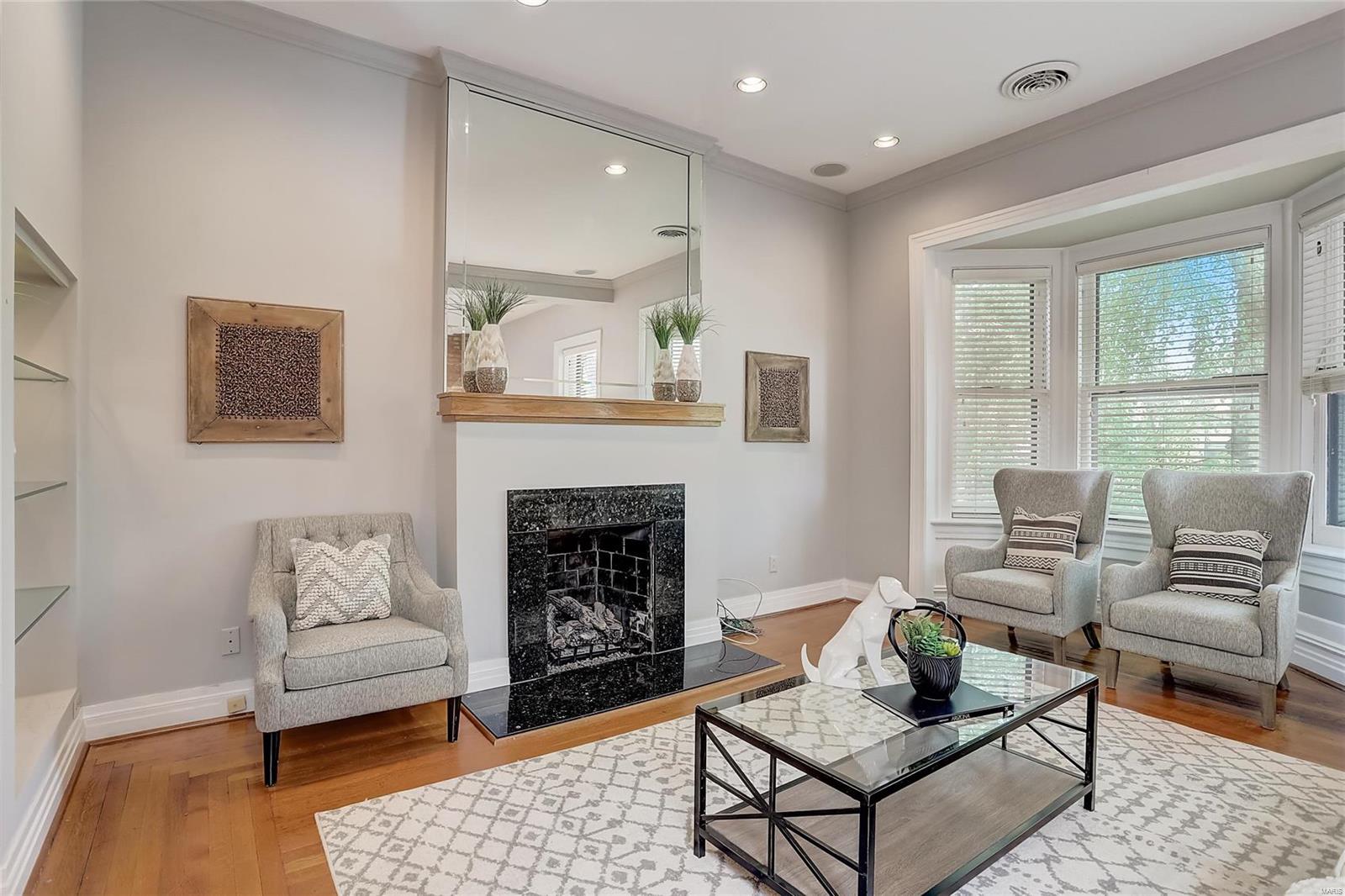 4908 McPherson Avenue Unit: 4