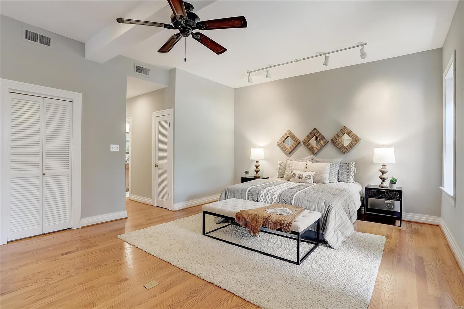4908 McPherson Avenue Unit: 4