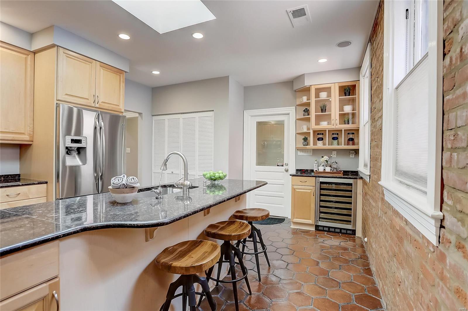 4908 McPherson Avenue Unit: 4