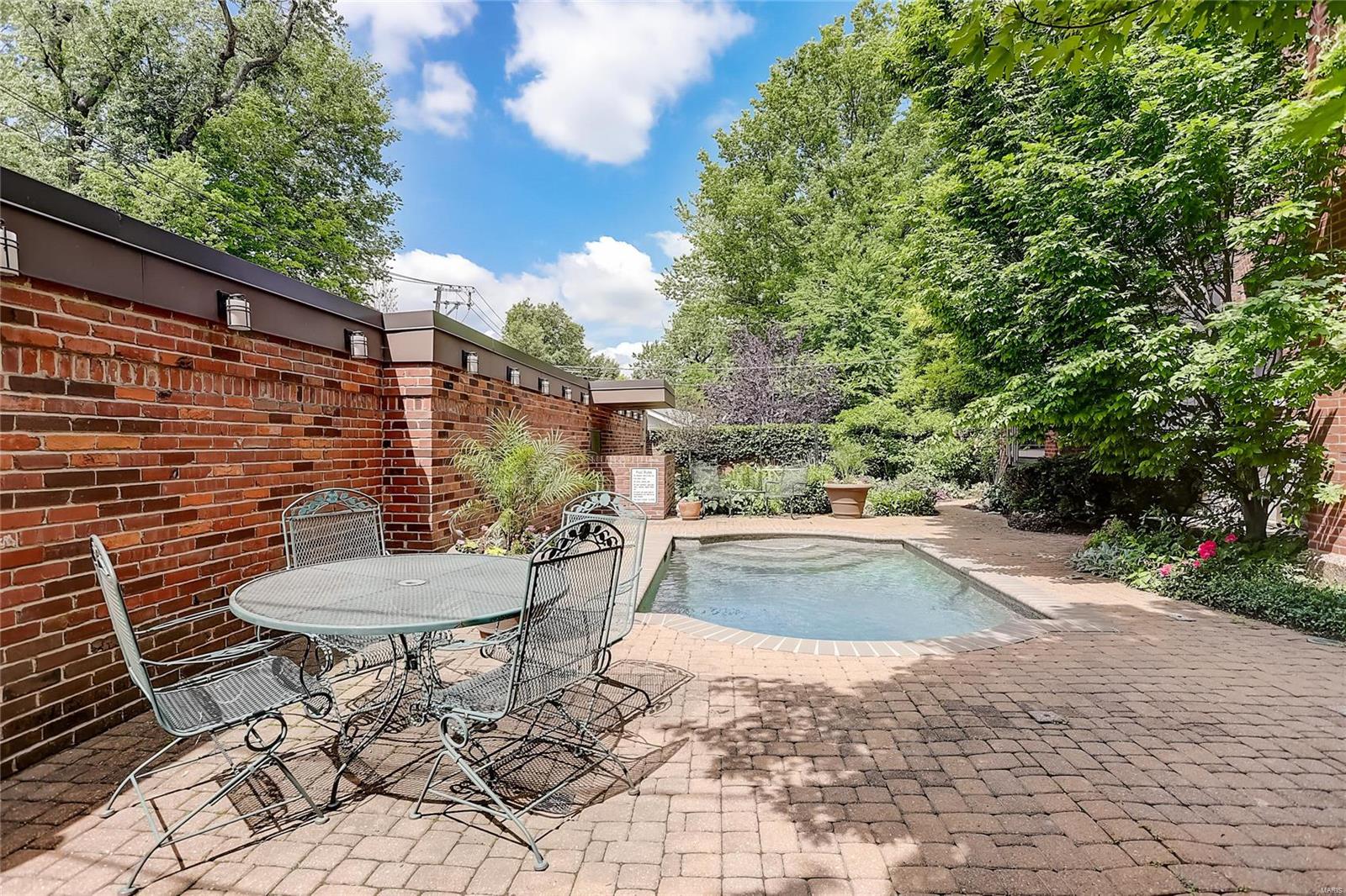 4908 McPherson Avenue Unit: 4