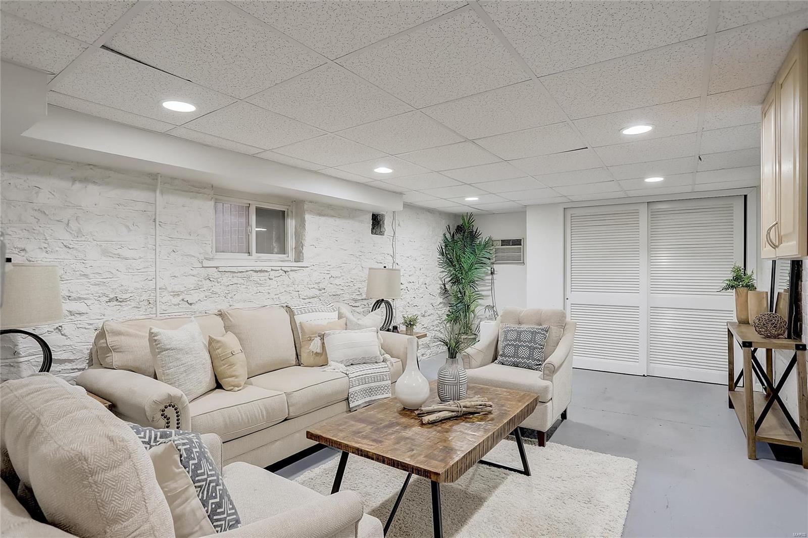 4908 McPherson Avenue Unit: 4
