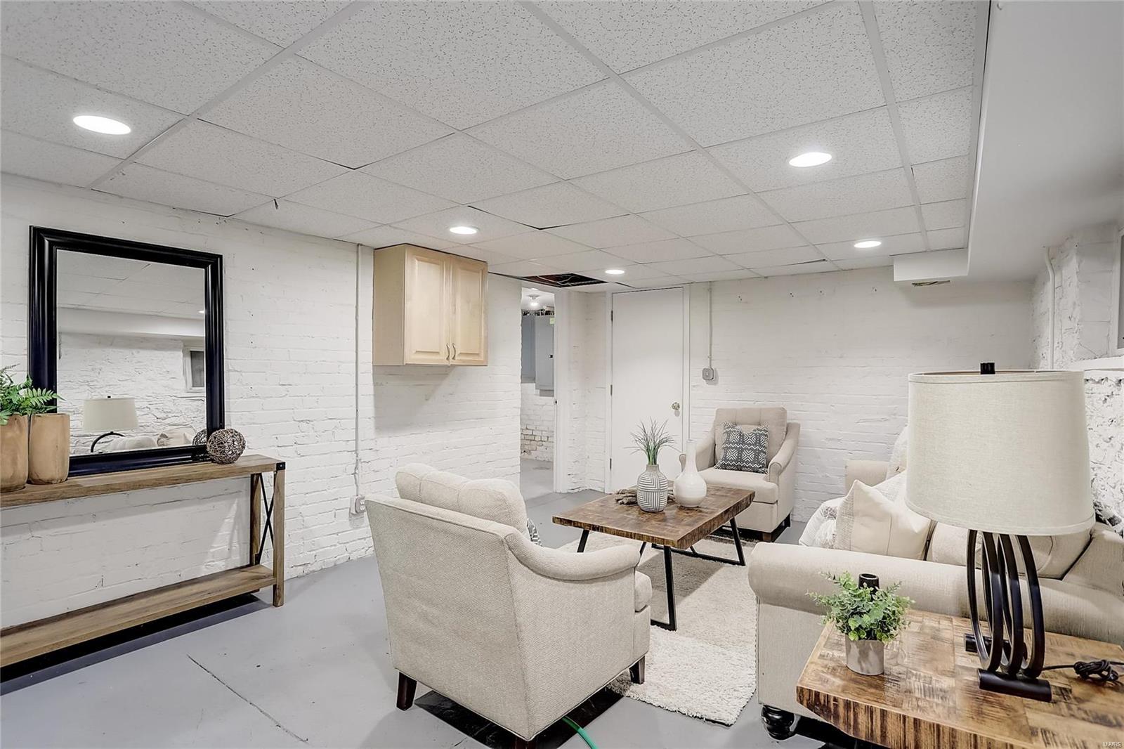 4908 McPherson Avenue Unit: 4