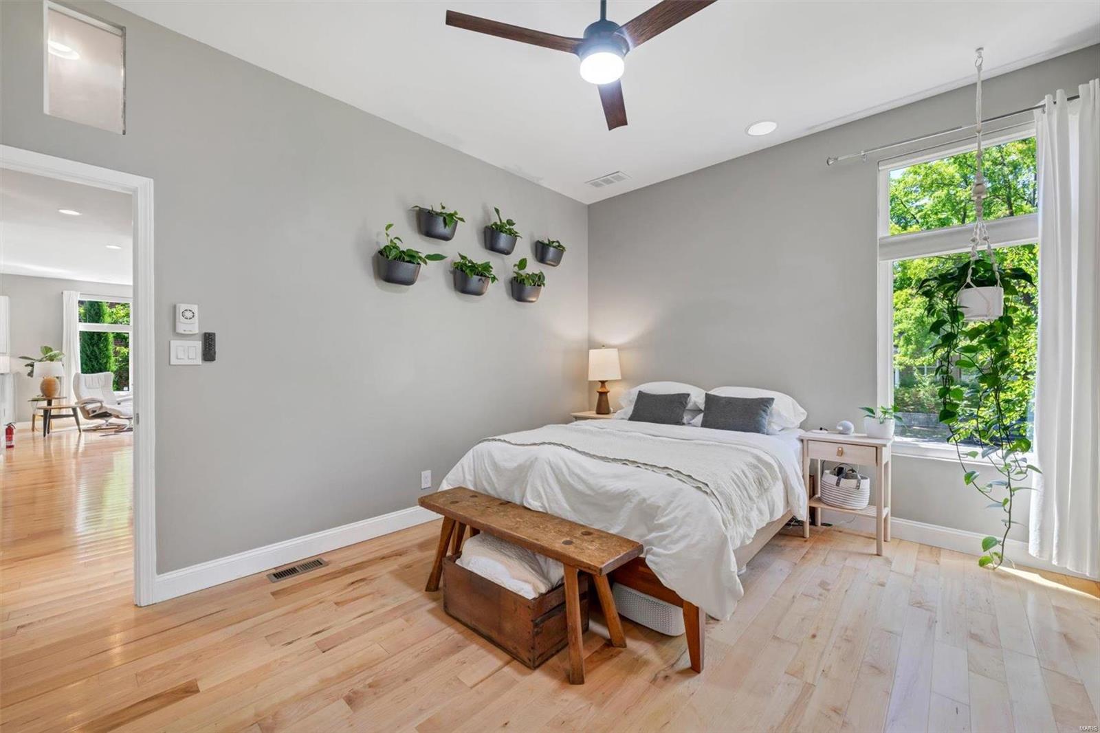 3239 Lafayette Avenue
