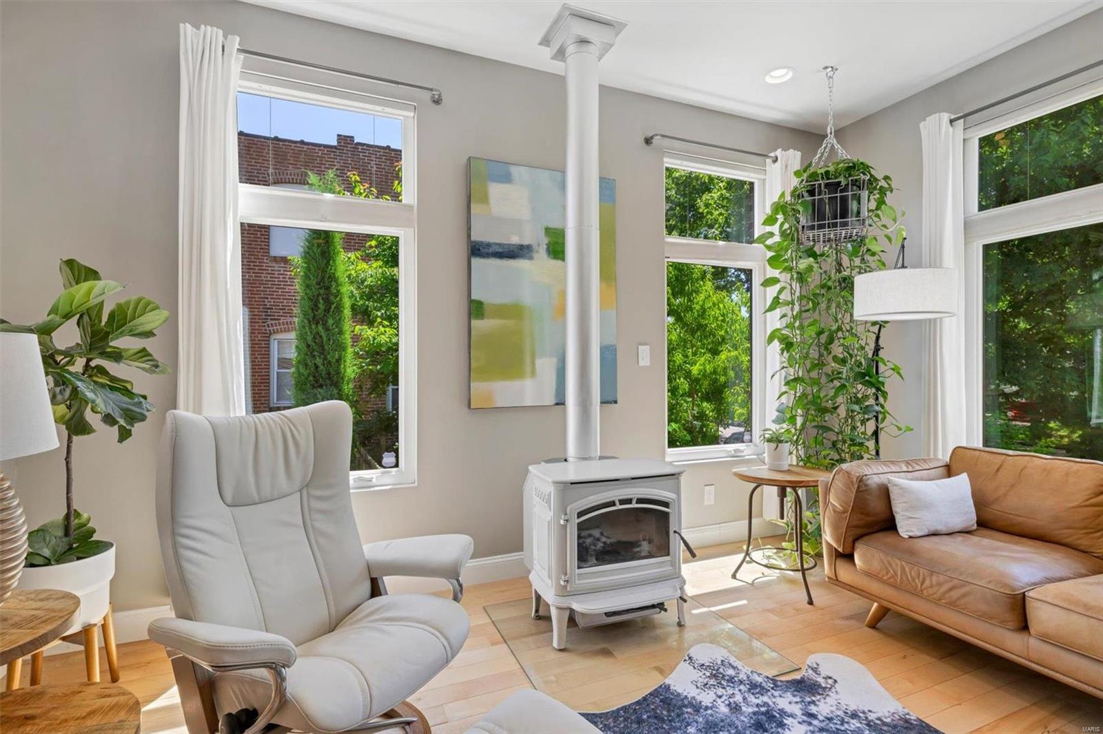 3239 Lafayette Avenue