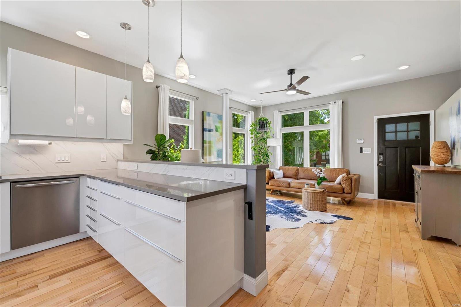 3239 Lafayette Avenue