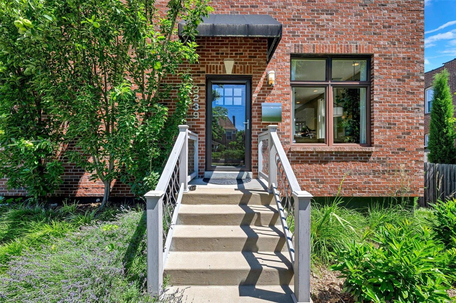 3239 Lafayette Avenue