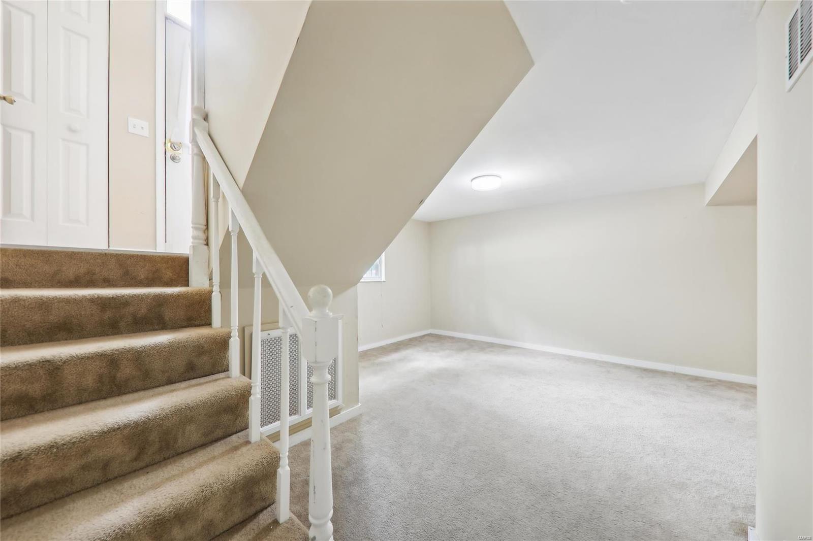 907 Ann Avenue Unit: 907