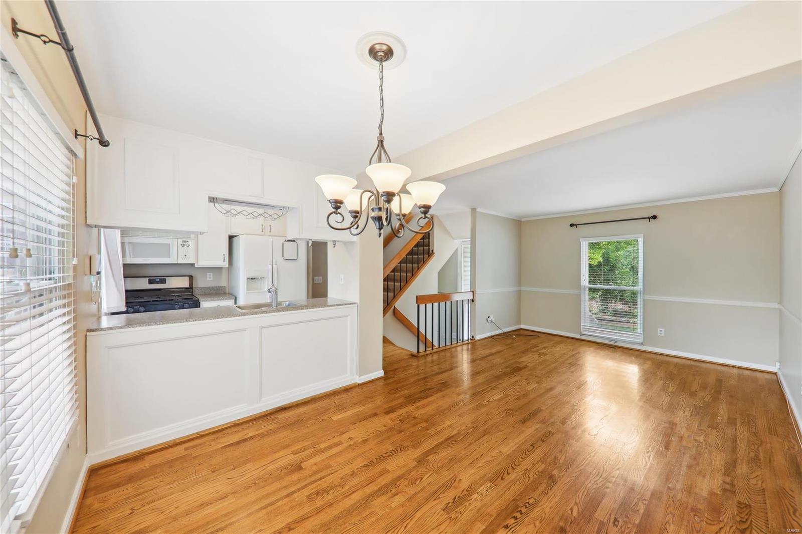 907 Ann Avenue Unit: 907