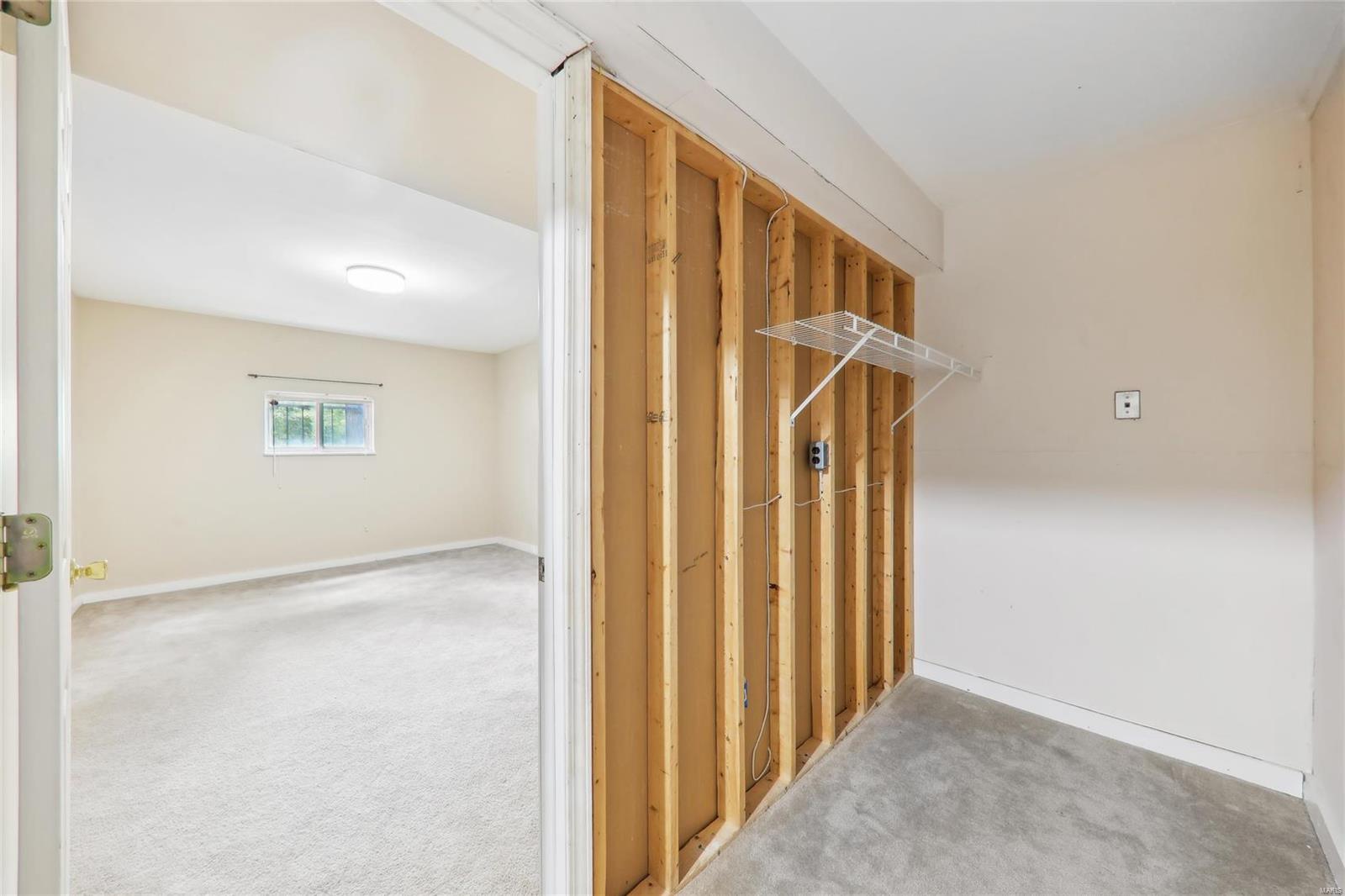 907 Ann Avenue Unit: 907