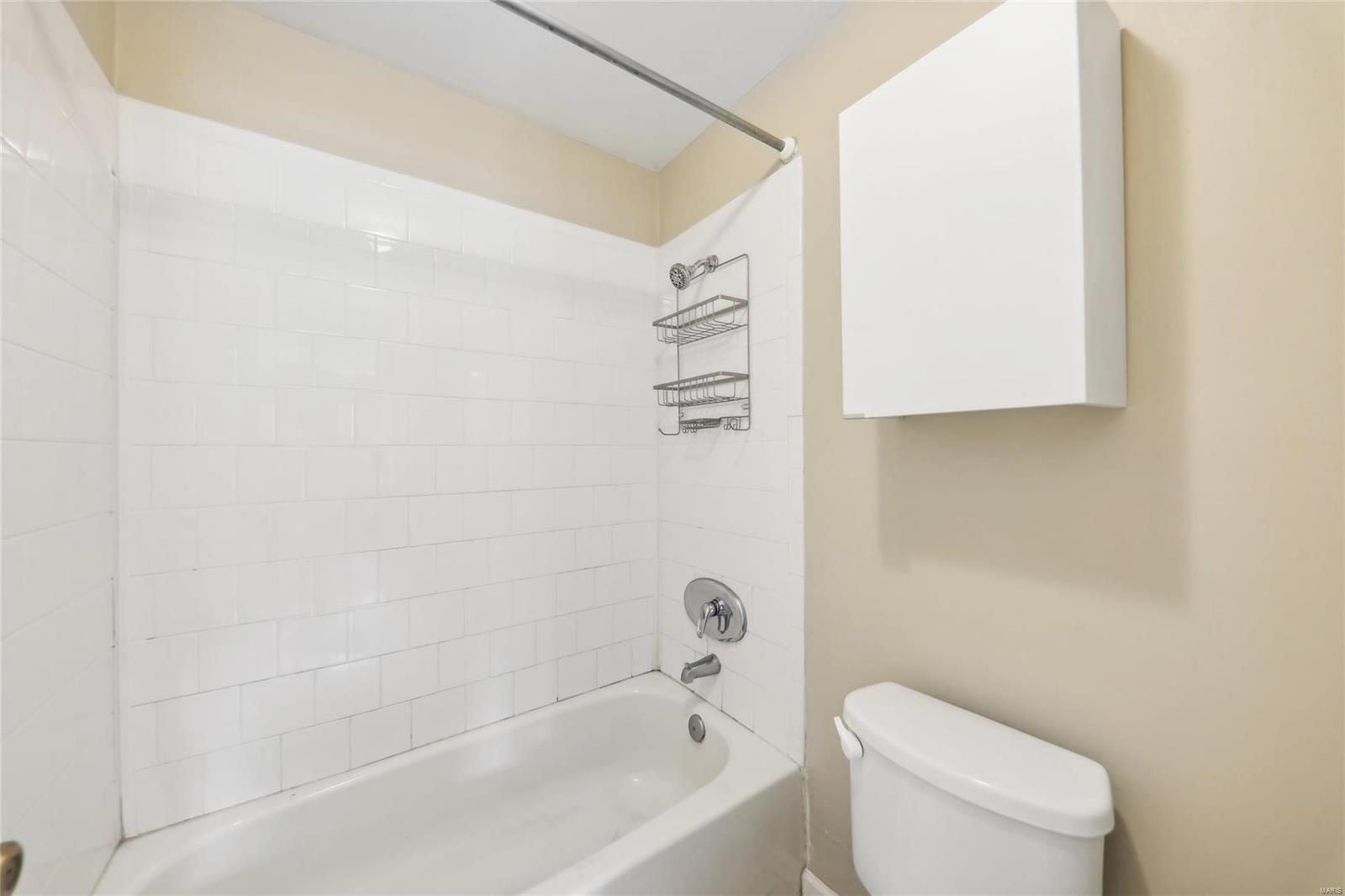 907 Ann Avenue Unit: 907