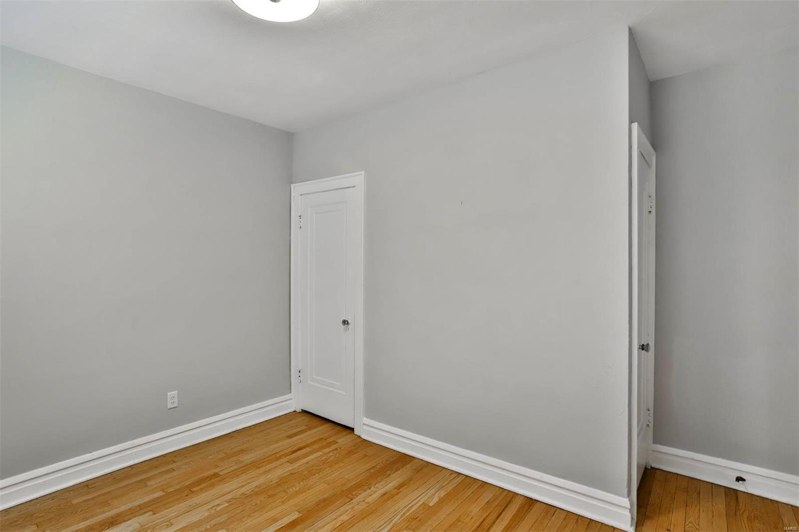 7125 Dartmouth Avenue Unit: 2F