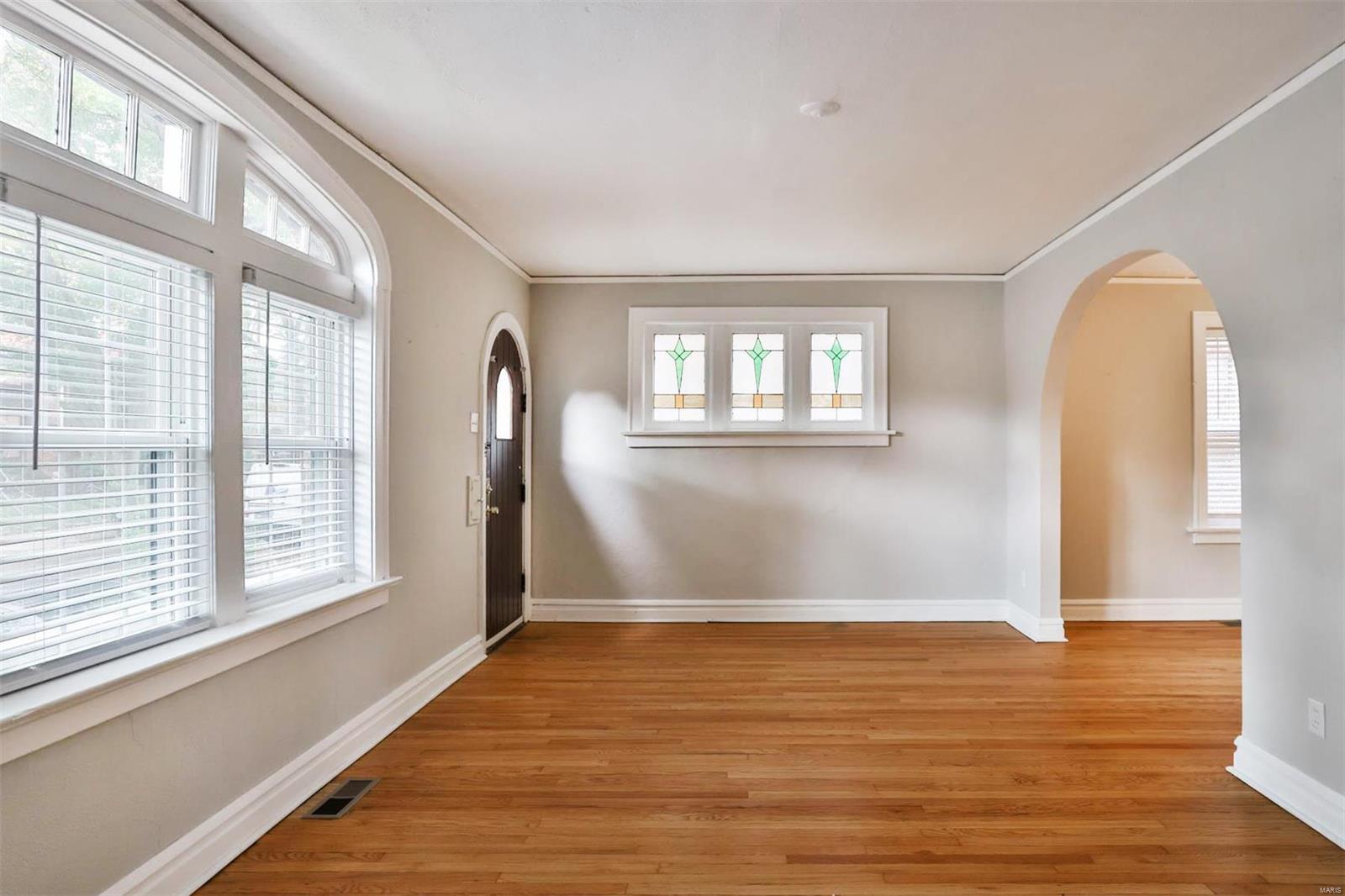 7125 Dartmouth Avenue Unit: 2F