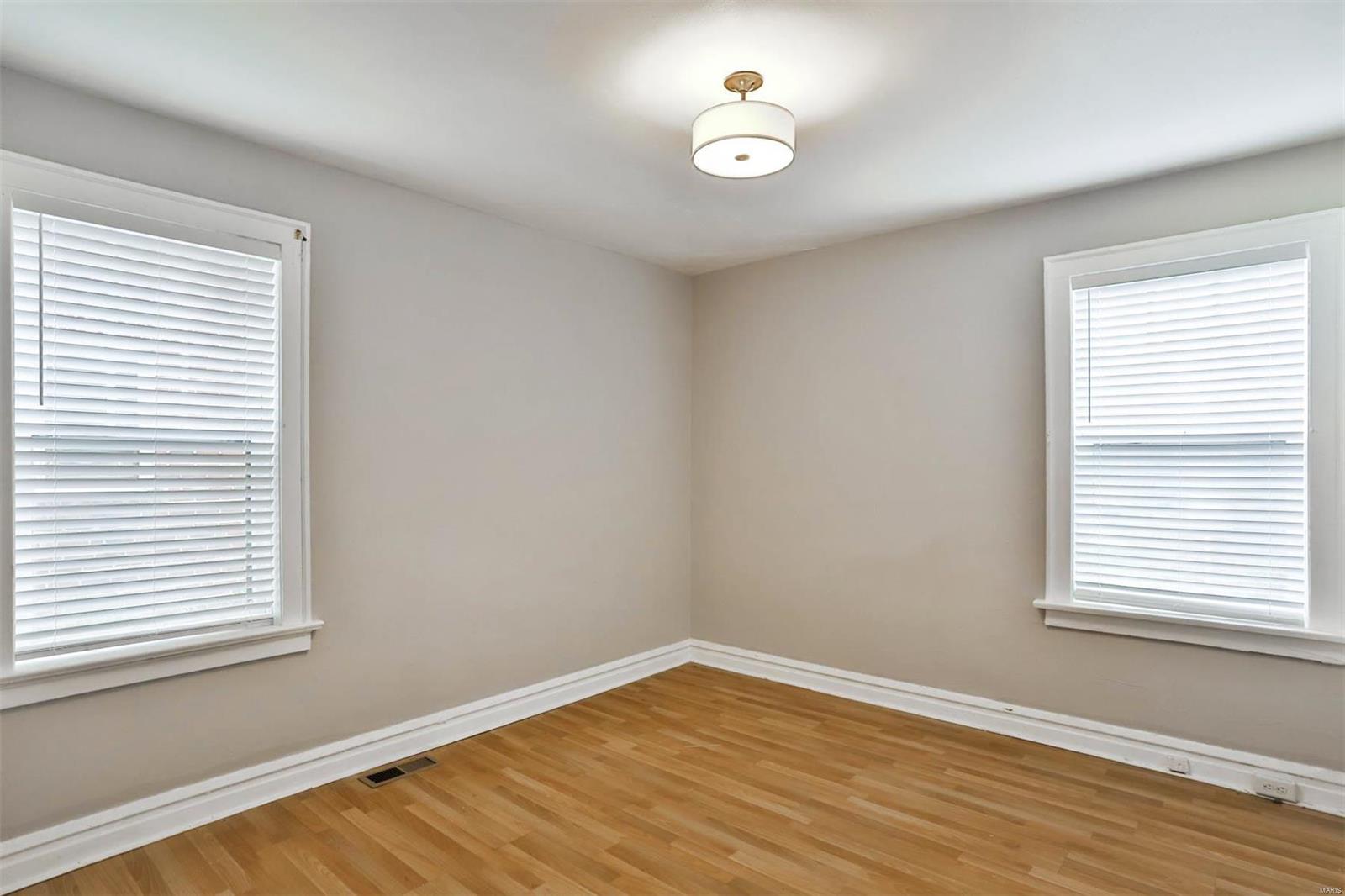 7125 Dartmouth Avenue Unit: 2F