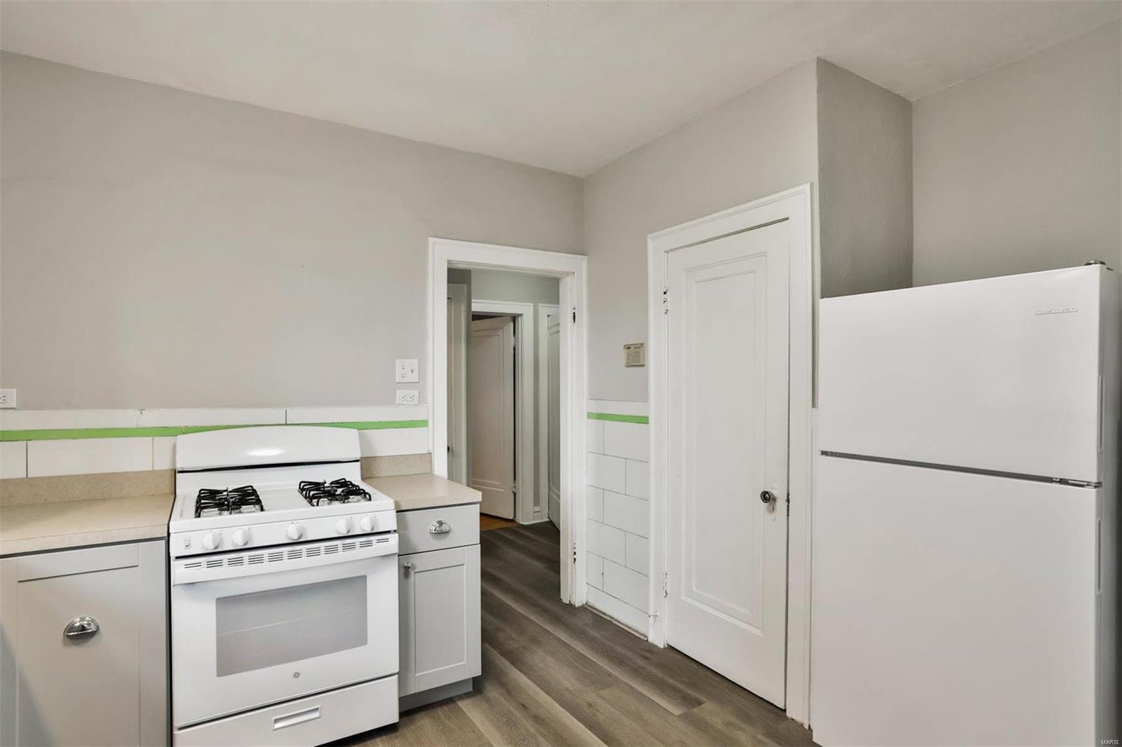 7125 Dartmouth Avenue Unit: 2F
