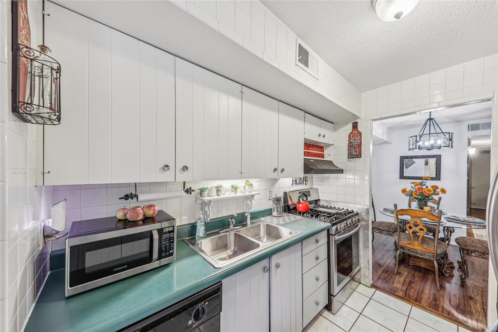 11167 Whispering Oaks Drive