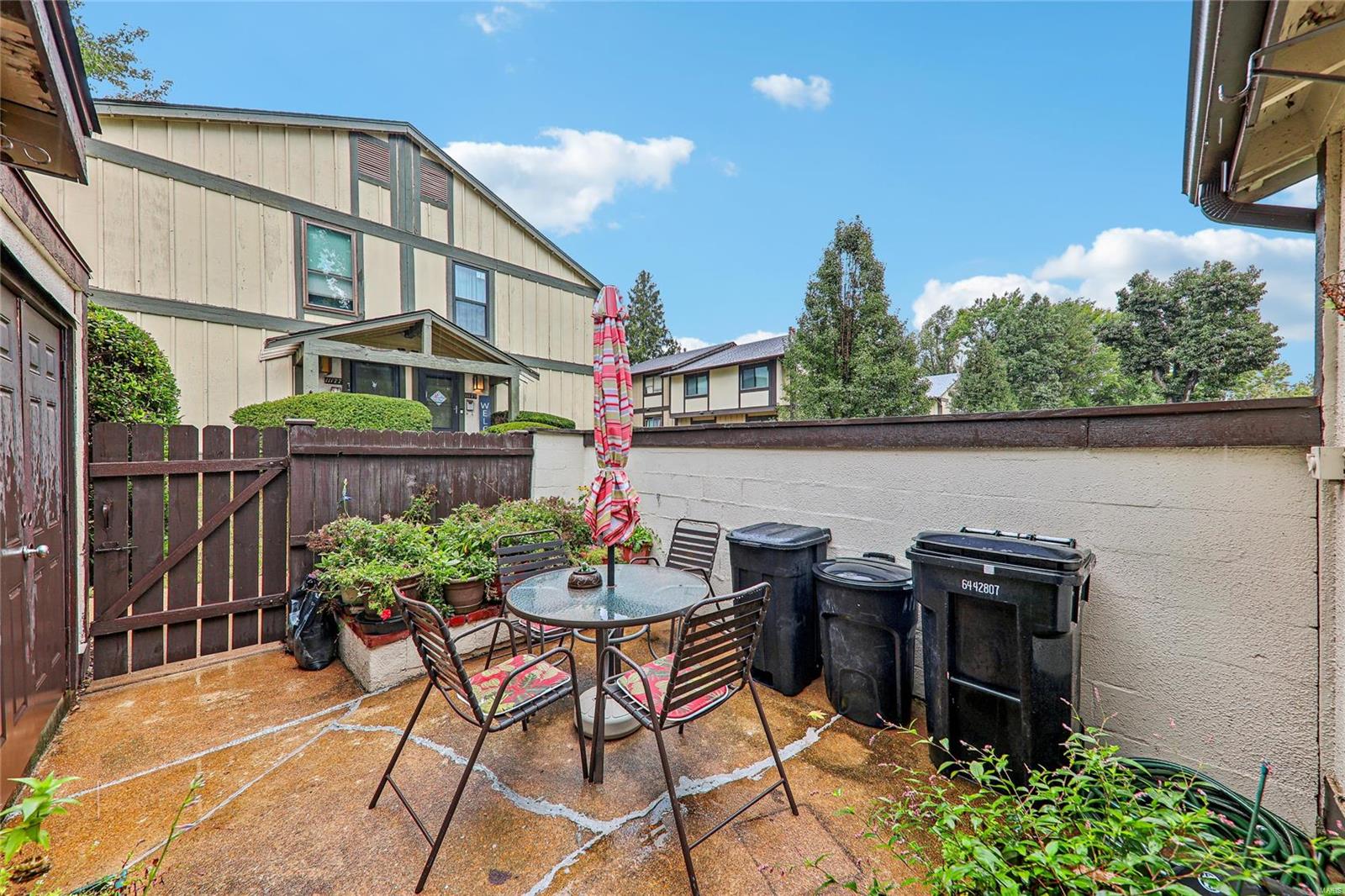 11167 Whispering Oaks Drive