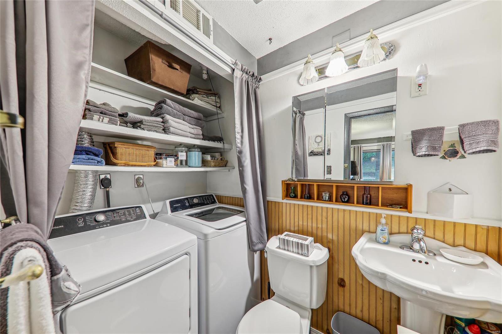 11167 Whispering Oaks Drive