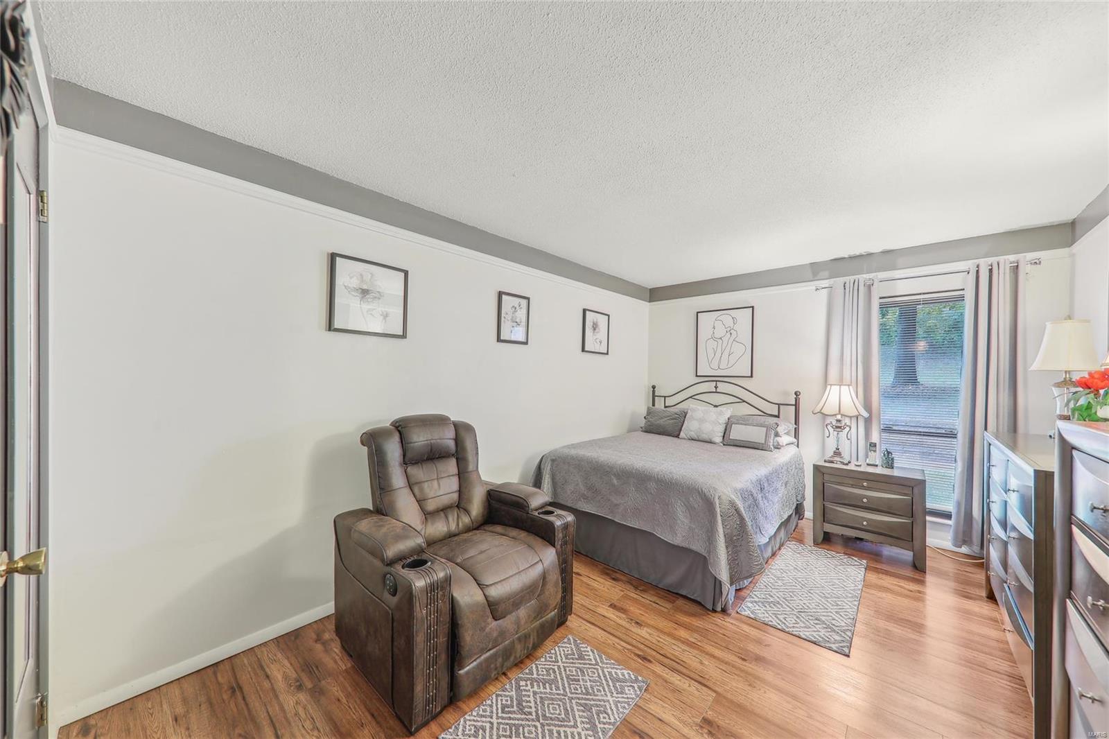 11167 Whispering Oaks Drive