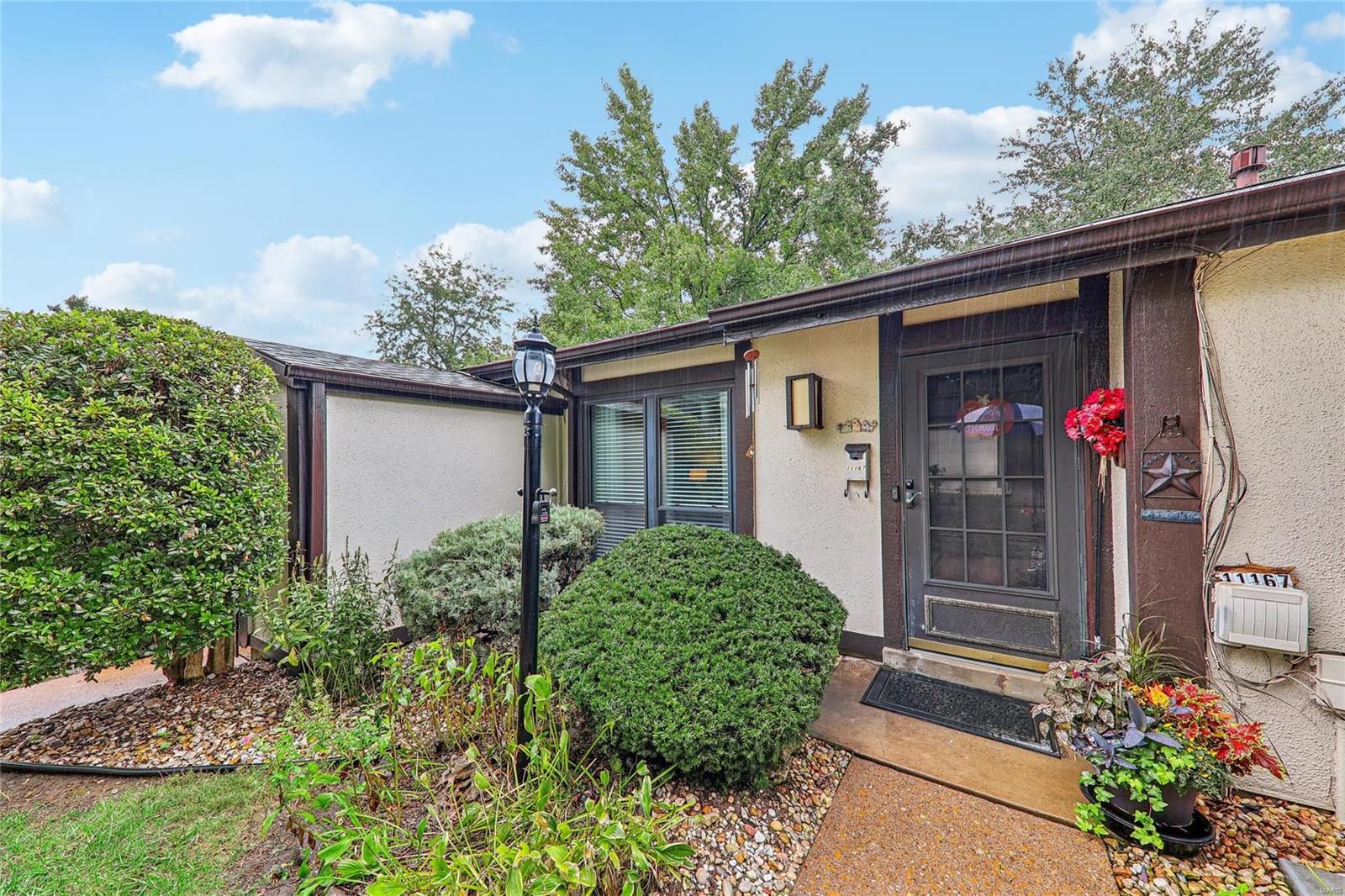 11167 Whispering Oaks Drive