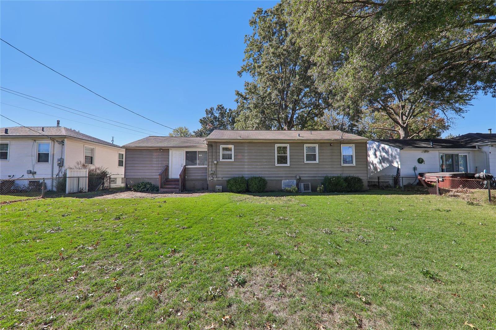 6218 Archwood Lane