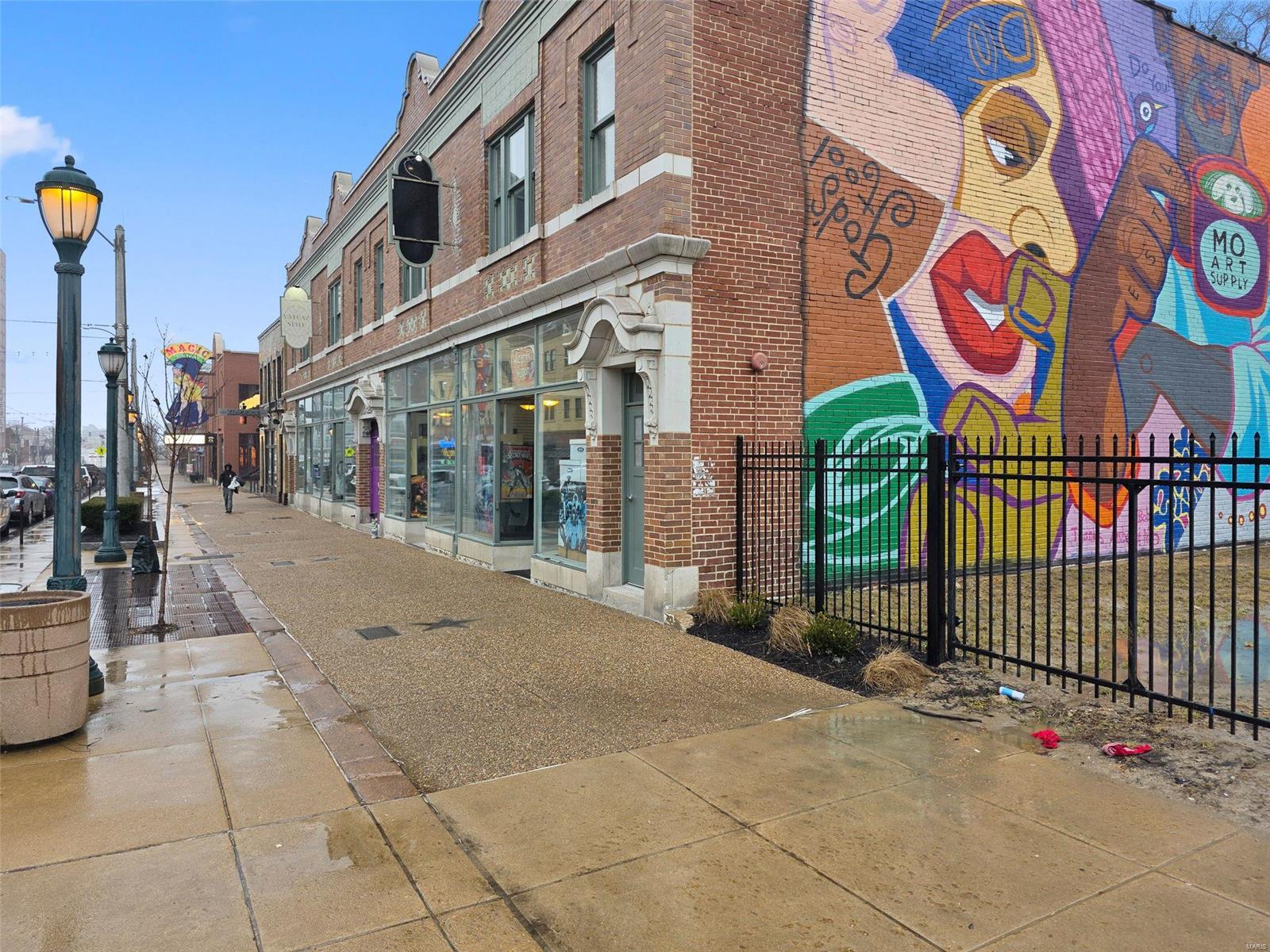 7605 Delmar Boulevard