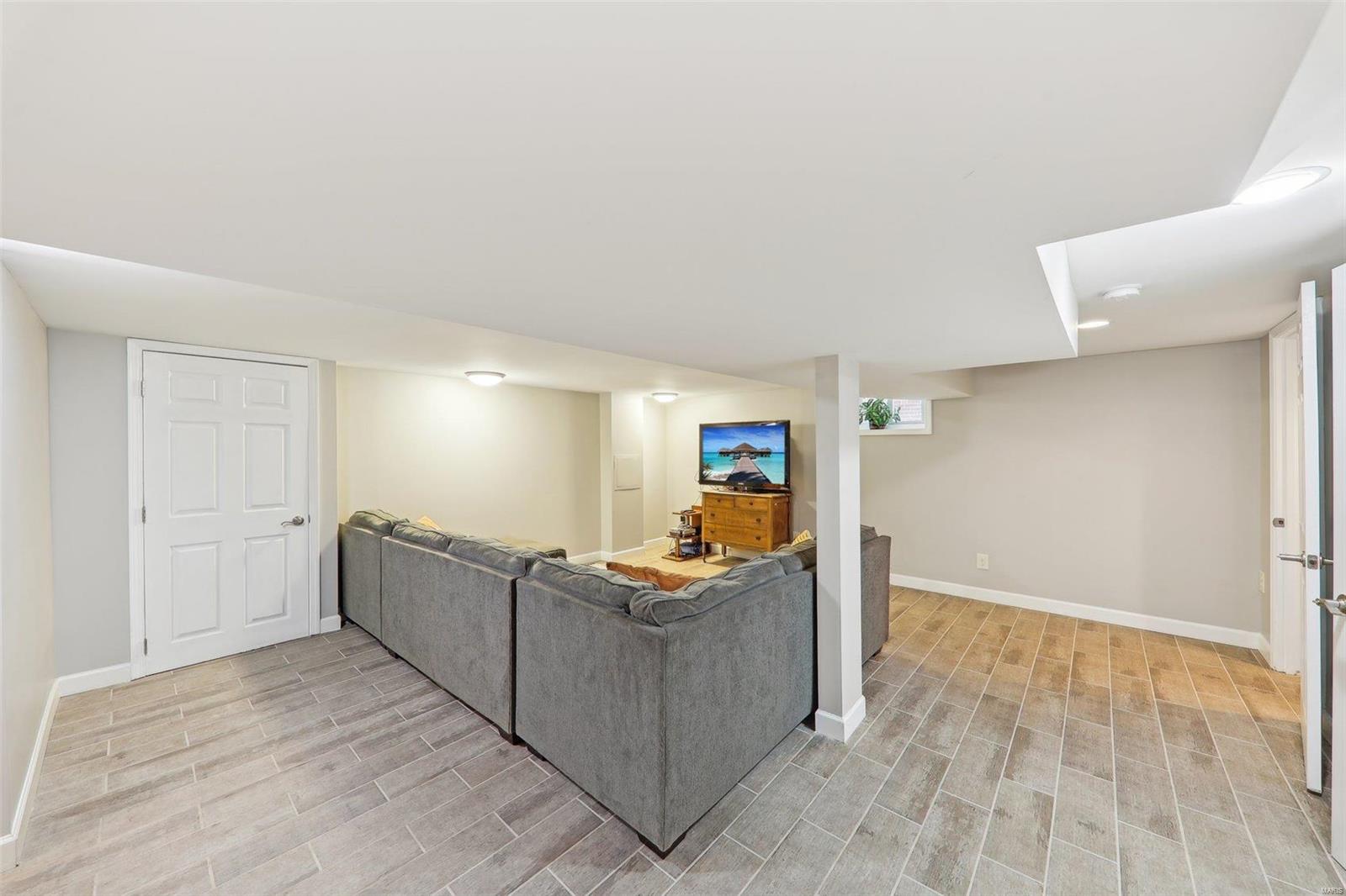 943 Abbeville Drive