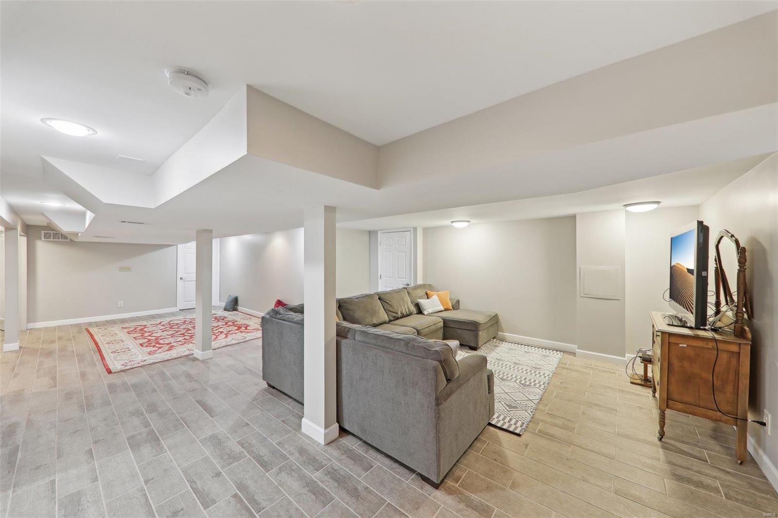 943 Abbeville Drive