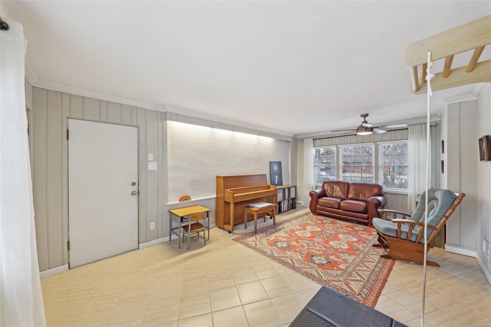 943 Abbeville Drive